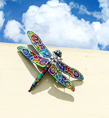 Swartz installs Dragon Fly at Swartz Gallery In Pinellas Park, FL