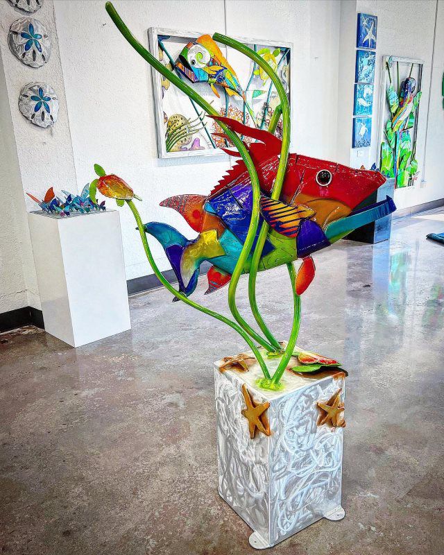 Hog Fish, Turtle, Sea Stars on Pedestal Freestanding Sculpture